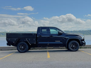 Plateforme pour campeur porté Freeland sur Toyota Tundra 3e génération - vue de côté