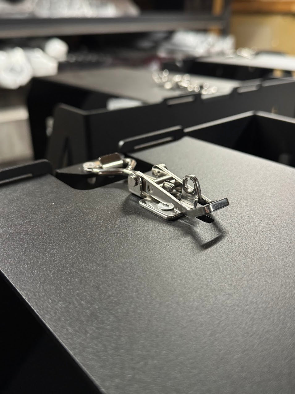 Double aluminum jerry can holder