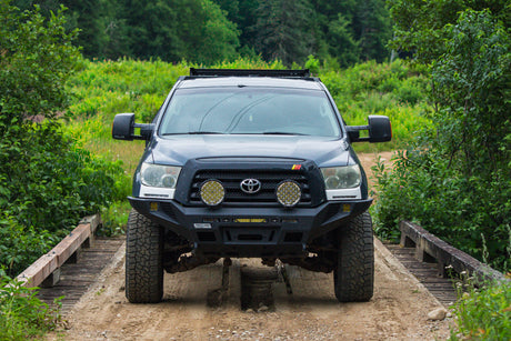 Pare-chocs avant Freeland sur Toyota Tundra 2008, vue de face