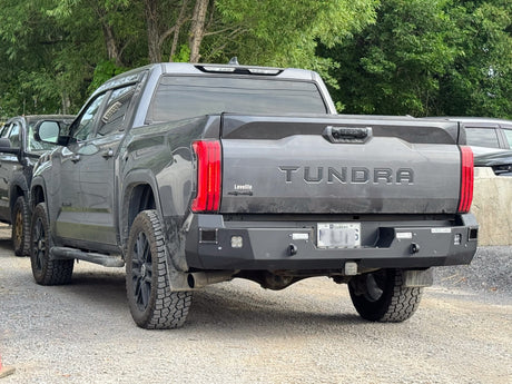 Pare-chocs arrière Freeland sur Toyota Tundra 2022+, vue trois quarts